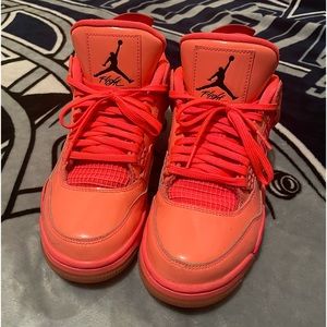 Air Jordan 4 Retro Hot Punch